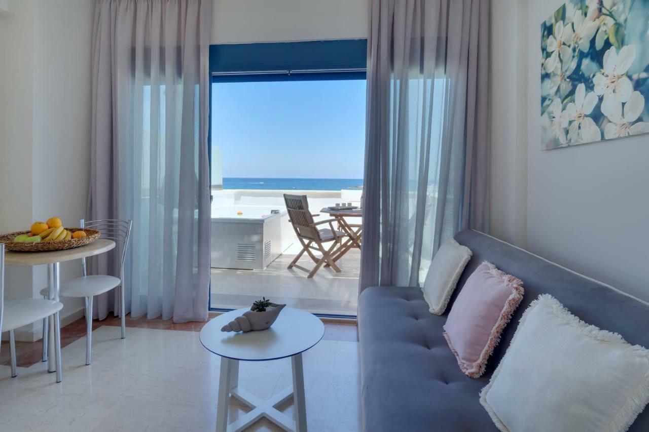 Pyrgos Beach Hotel Apartments マリア エクステリア 写真