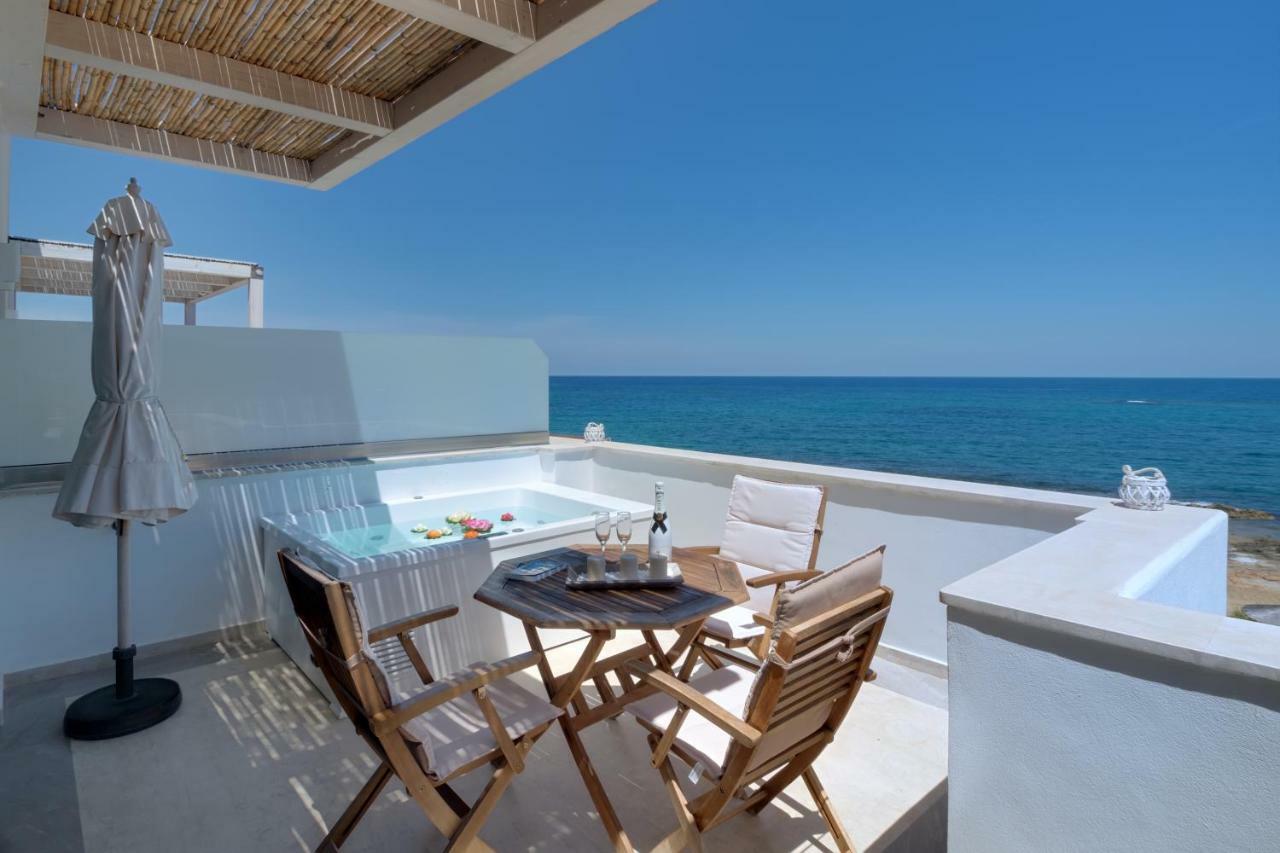 Pyrgos Beach Hotel Apartments マリア エクステリア 写真