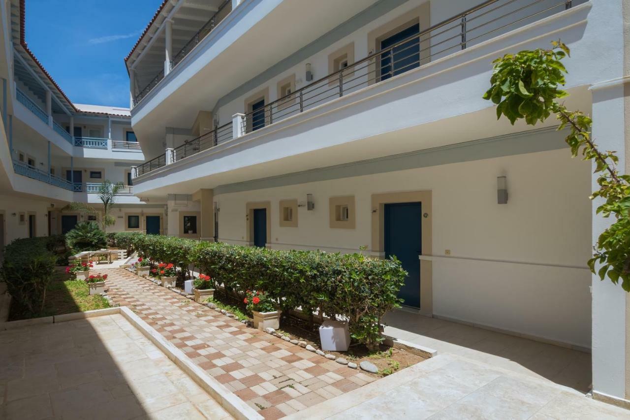 Pyrgos Beach Hotel Apartments マリア エクステリア 写真
