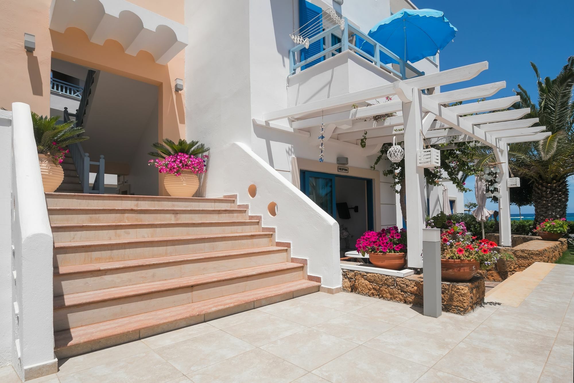 Pyrgos Beach Hotel Apartments マリア エクステリア 写真