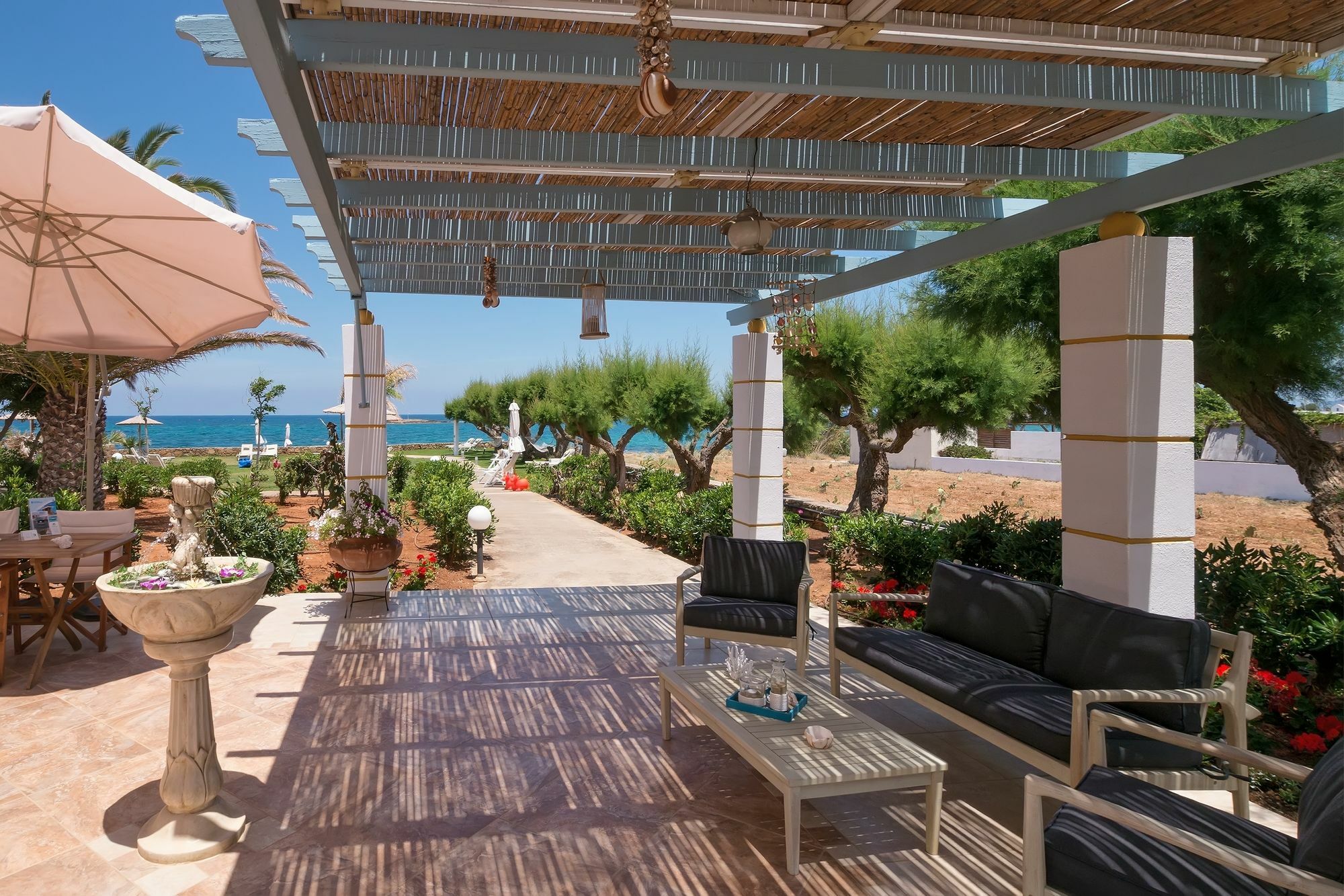 Pyrgos Beach Hotel Apartments マリア エクステリア 写真