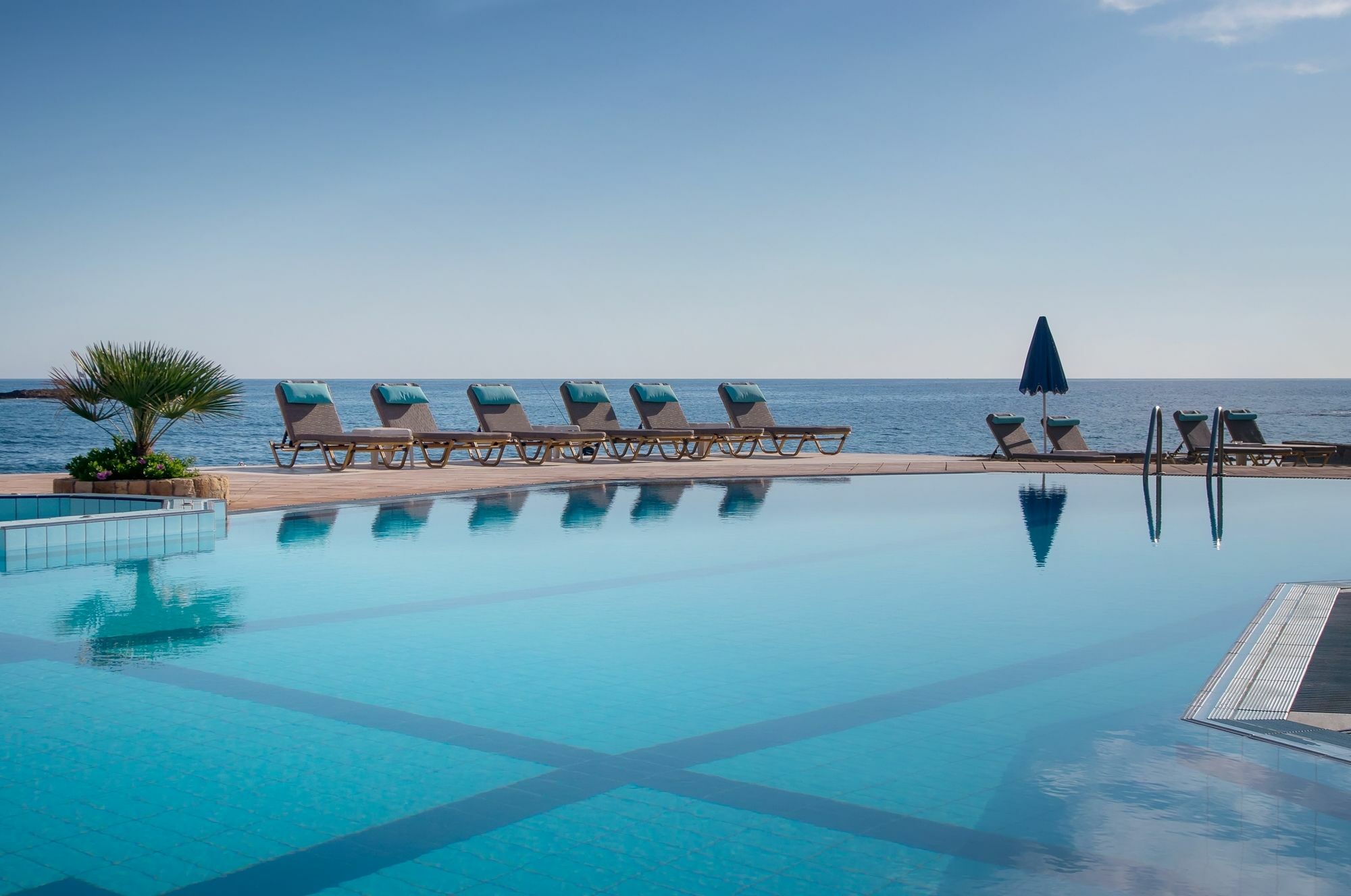 Pyrgos Beach Hotel Apartments マリア エクステリア 写真